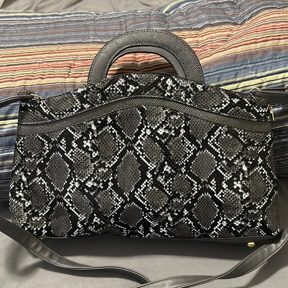 Medium size purse